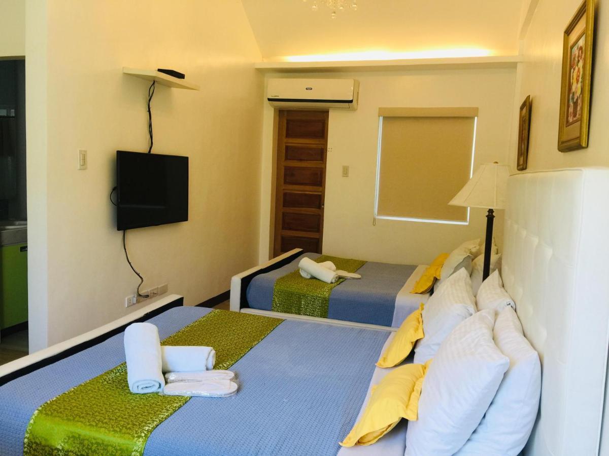 The Carmelence Lodge Tagaytay City Dış mekan fotoğraf